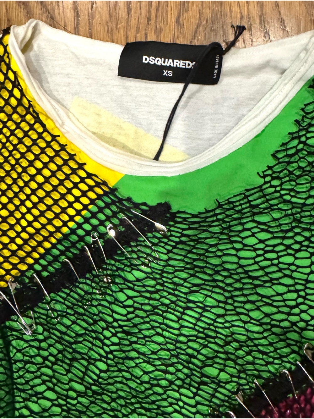 NWT - DSQUARED Green Yellow Black Mesh-Detail T-Shirt XS Luxury High Fashion - Picture 5 of 14